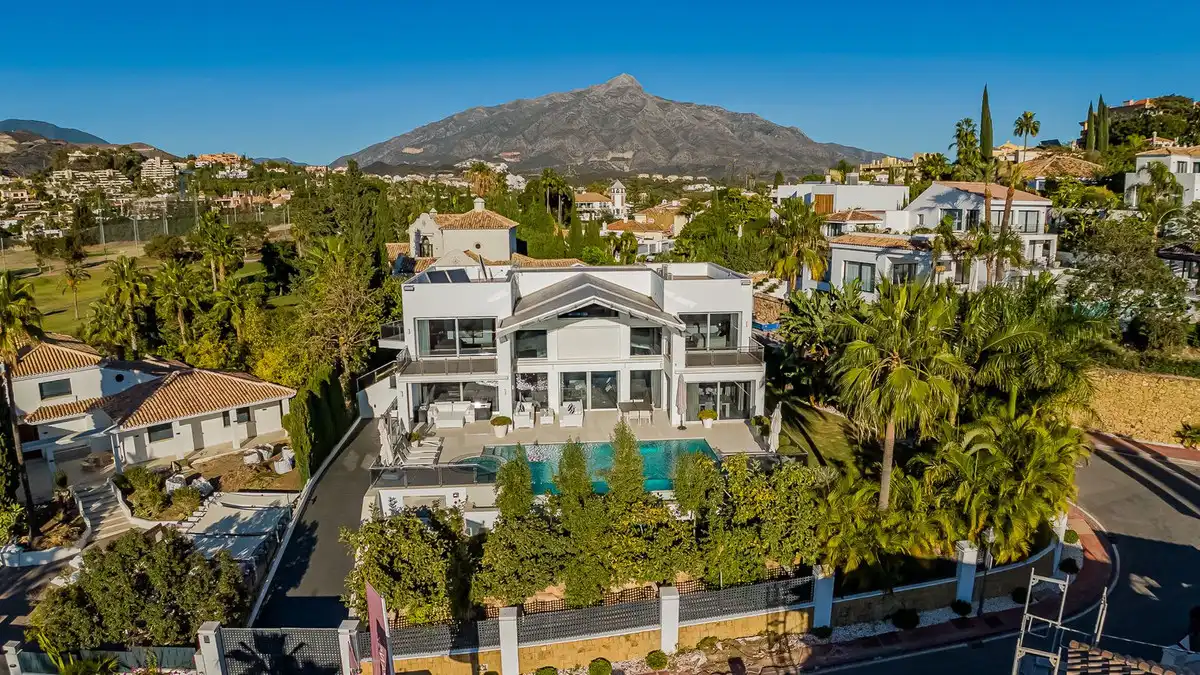 Casa con piscina en venta en Nueva Andalucía, imagen 3