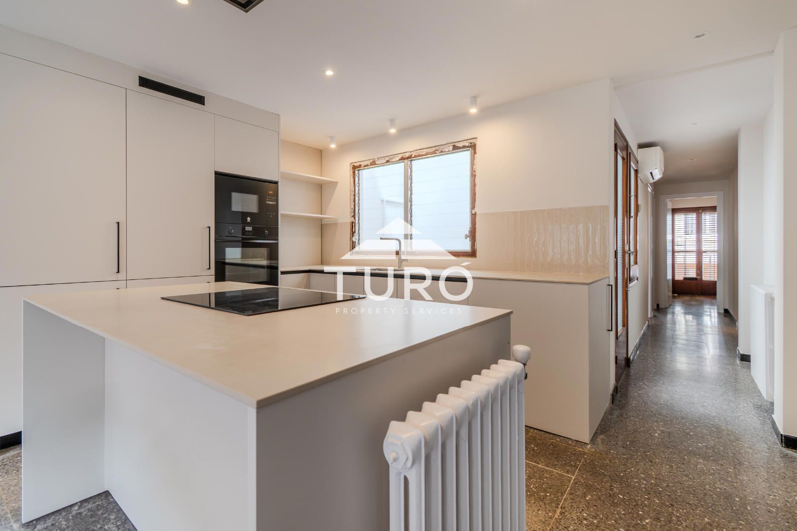 Küche von Einfamilien-Reihenhaus miete in Girona Capital mit Klimaanlage, Heizung und Terrasse