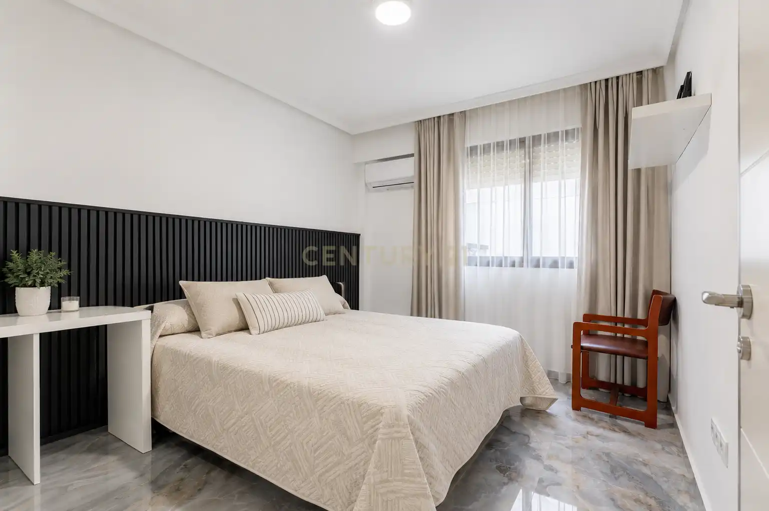 Bedroom of Flat for sale in Alzira  with Air Conditioner