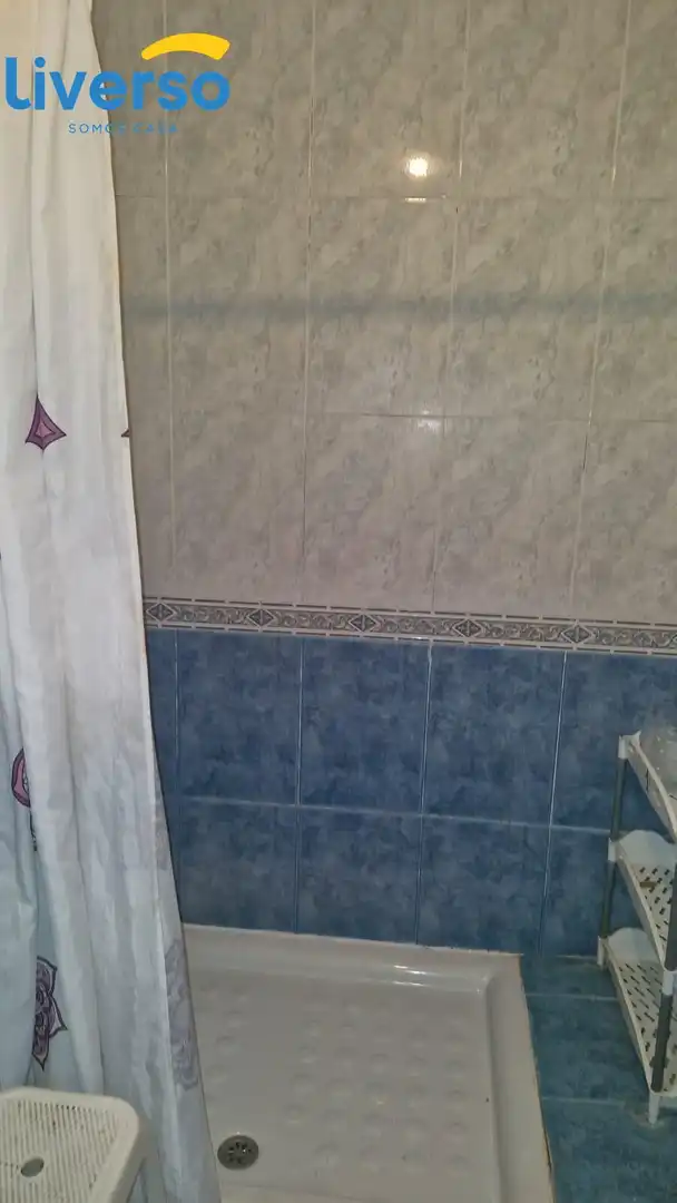 Bathroom of Flat for sale in Aranda de Duero  with Terrace, Storage room and Furnished