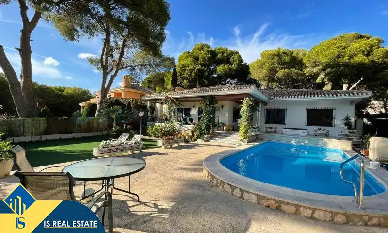 Detached house with pool for sale in Orihuela Costa, imagen 3