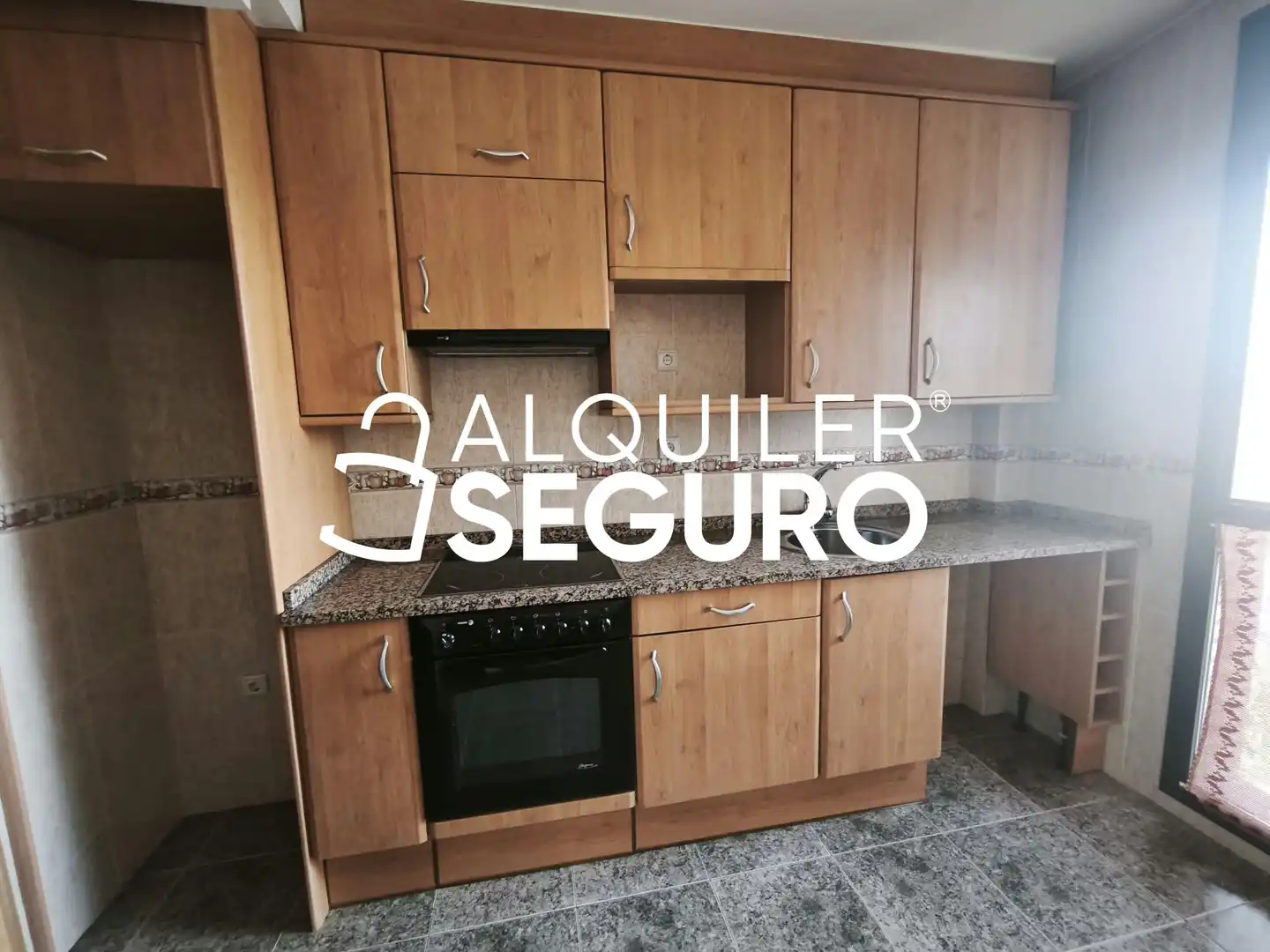 Cuina de Pis de lloguer en Zaragoza amb Aire condicionat, Calefacció i Terrassa