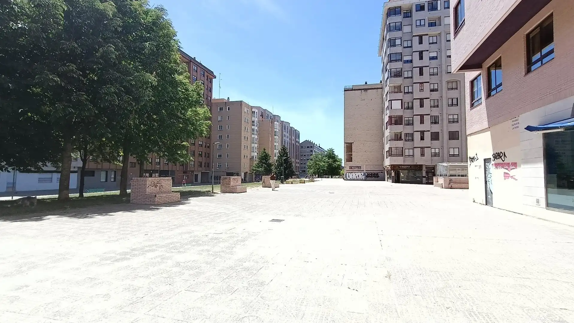Parking de Piso en venta en Burgos con Calefacción, Terraza y Trastero