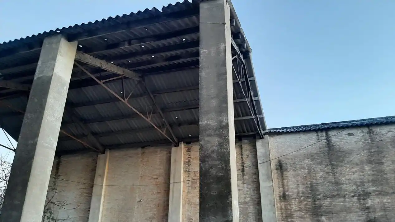 Exterior view of Buildings for sale in Ontinyent