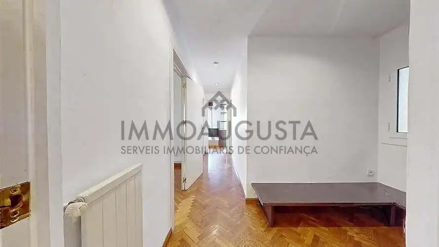Pis en venda en Barcelona amb Parquet i Terrassa