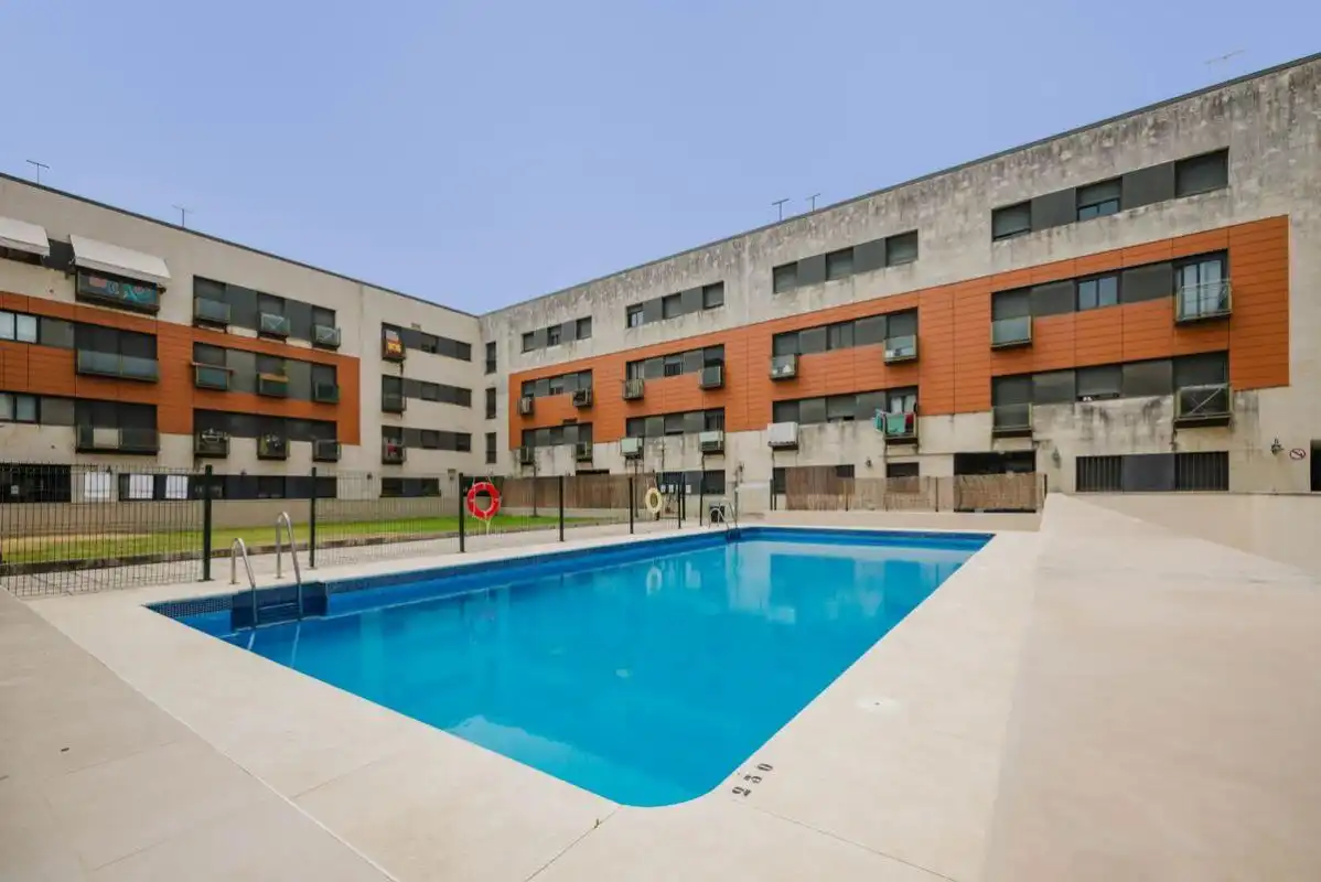 Piscina de Piso en venta en Camas con Aire acondicionado, Calefacción y Piscina