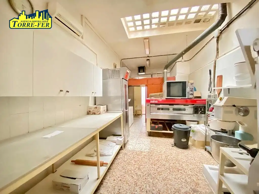 Business premises for transfer in Calle REGOCIJOS, imagen 3
