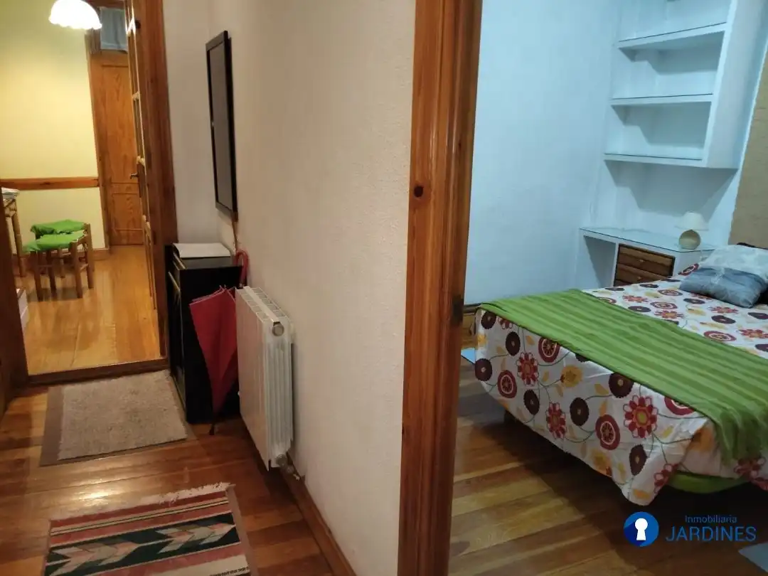 Bedroom of Flat for rent in Bilbao   with Heating