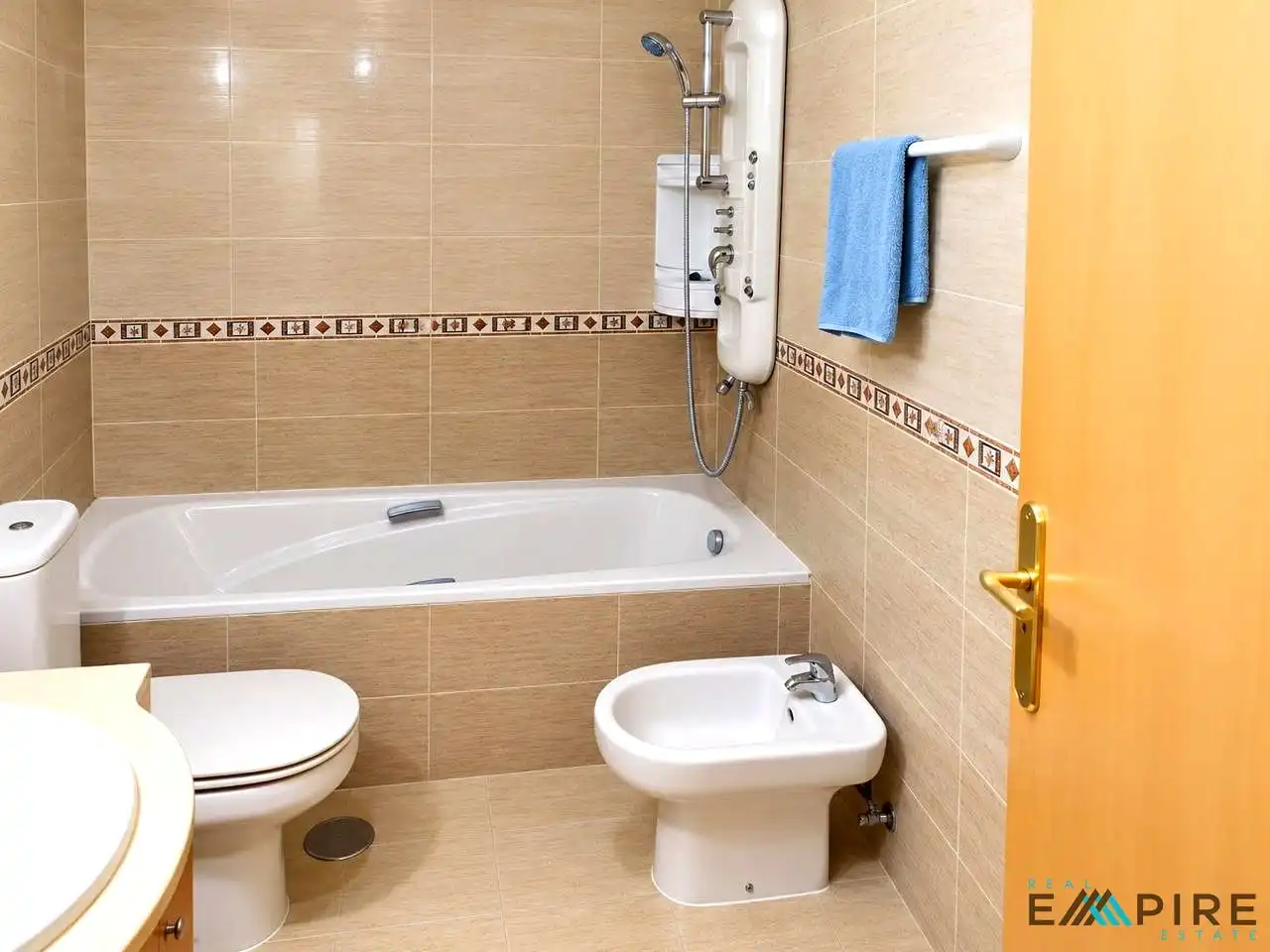 Terraced house with terrace for sale in La Montaña - El Cortijo, imagen 5