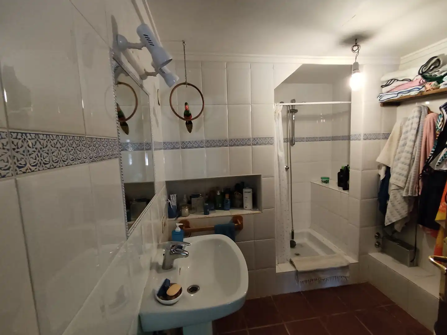 Bany de Casa o xalet en venda en Iruña Oka / Iruña de Oca amb Jardí privat, Traster i Piscina