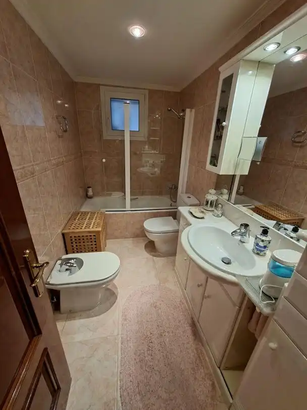 Bathroom of Flat for sale in Durango  with Heating, Storage room and Furnished