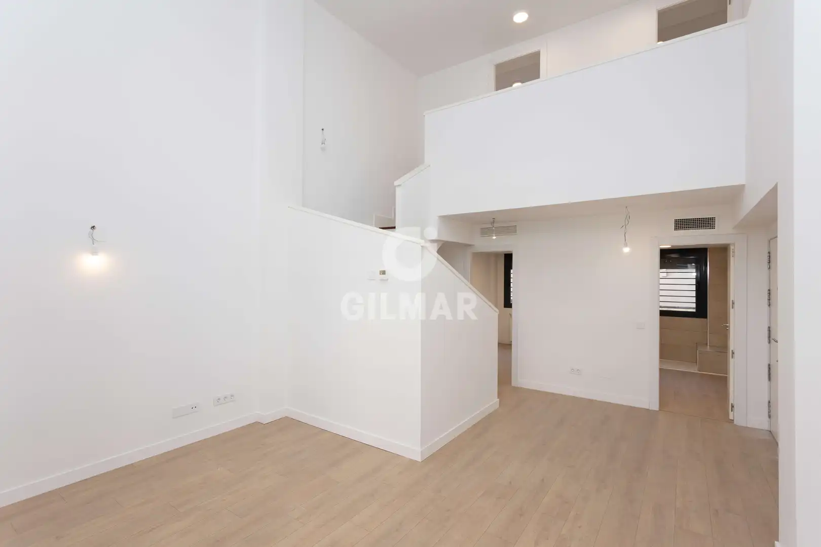 Dúplex en venta en Madrid con Calefacción