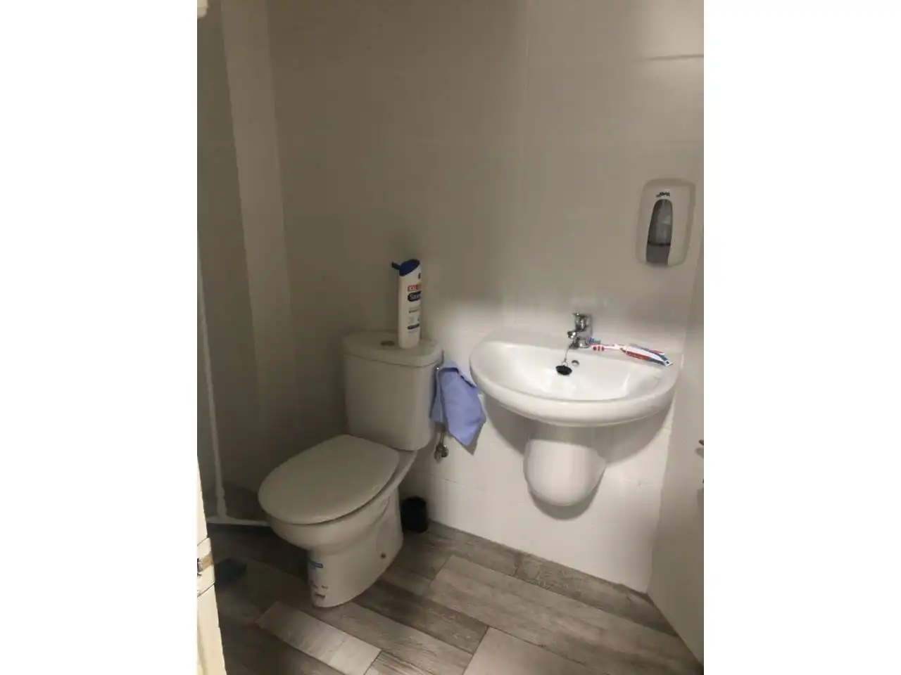 Baño de Local en traspaso en Sant Joan d'Alacant con Aire acondicionado