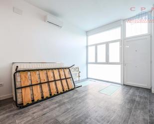 Duplex to rent in  Madrid Capital  with Air Conditioner and Heating