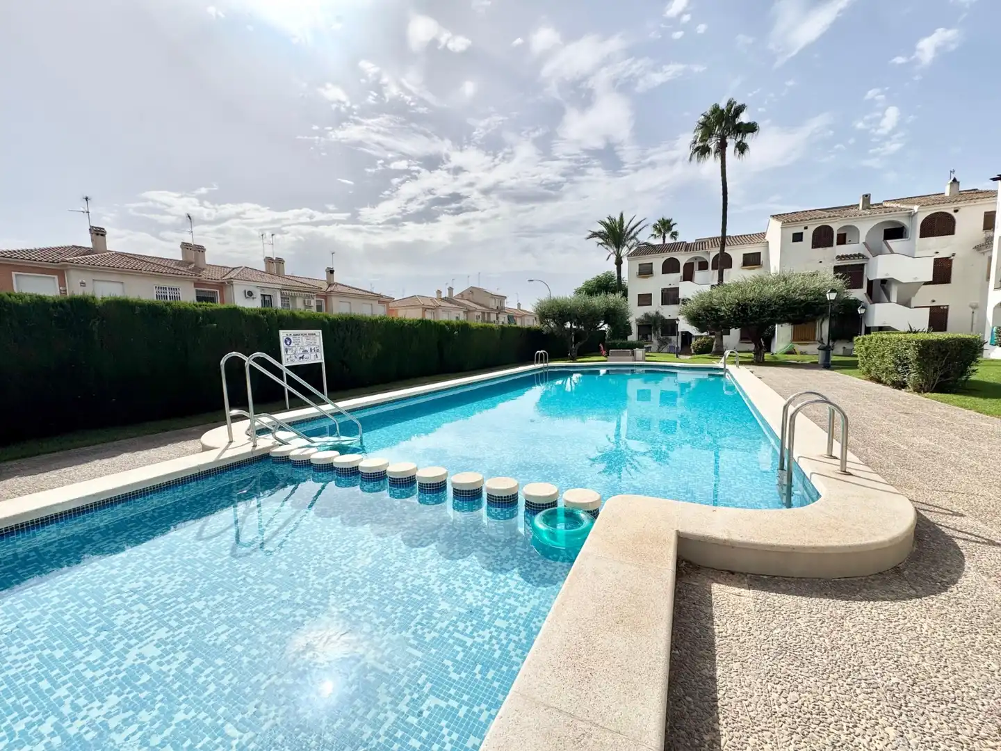 Schwimmbecken von Wohnungen zur Miete in San Javier mit Klimaanlage, Terrasse und Schwimmbad