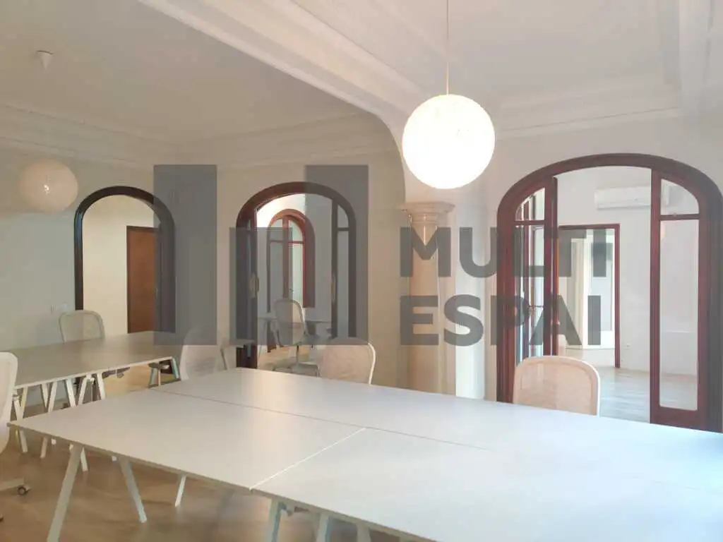 Office space with lift to rent in Carrer de Balmes, imagen 3