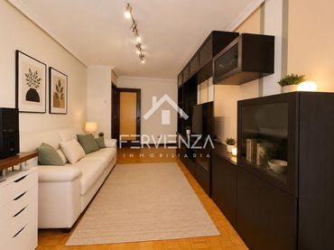 Piso con ascensor en venta en Parque del Oeste - Olivares