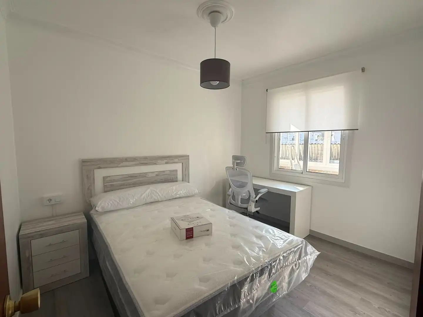 Habitación de Piso de alquiler en Ferrol con Parquet, Amueblado y Horno