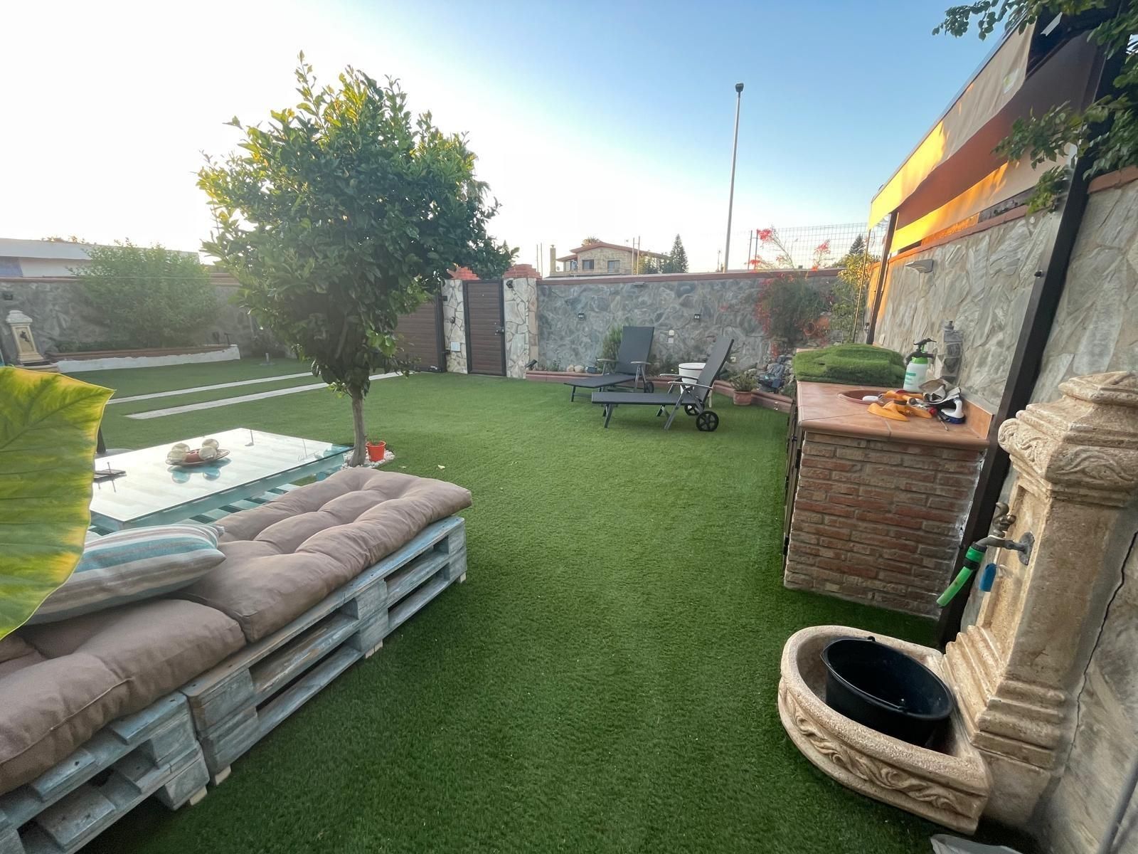 Terrassa de Casa o xalet en venda en Chiclana de la Frontera amb Jardí privat i Traster