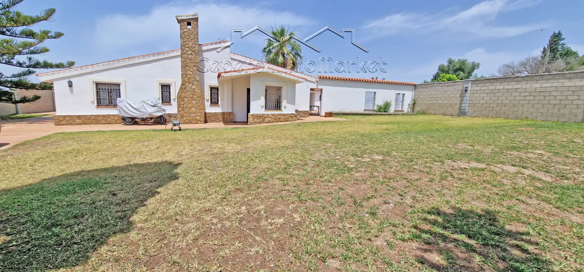 Jardí de Casa o xalet en venda en El Puerto de Santa María amb Aire condicionat, Jardí privat i Piscina