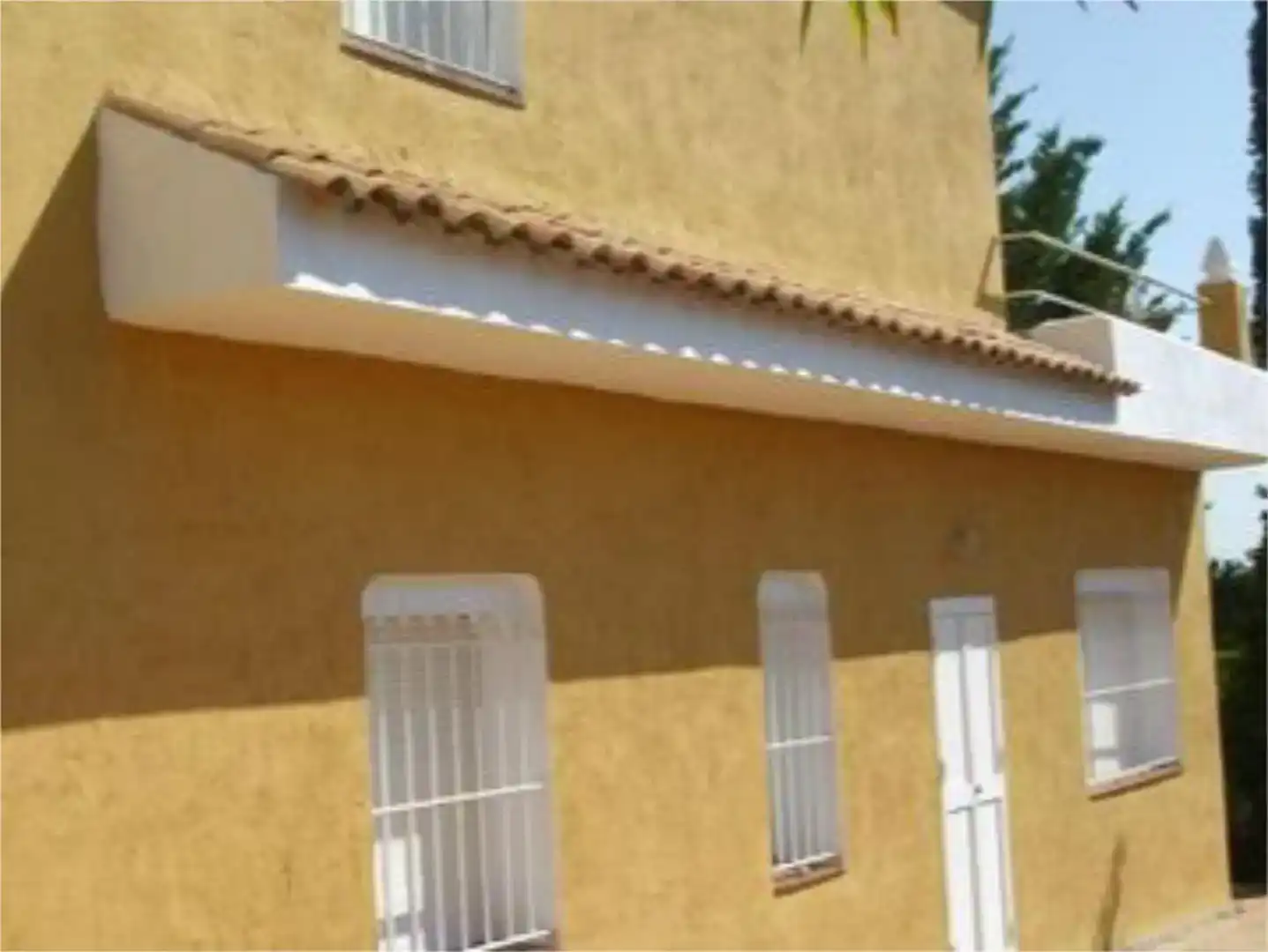 Vista exterior de Pis en venda en Bollullos de la Mitación amb Piscina i Balcó