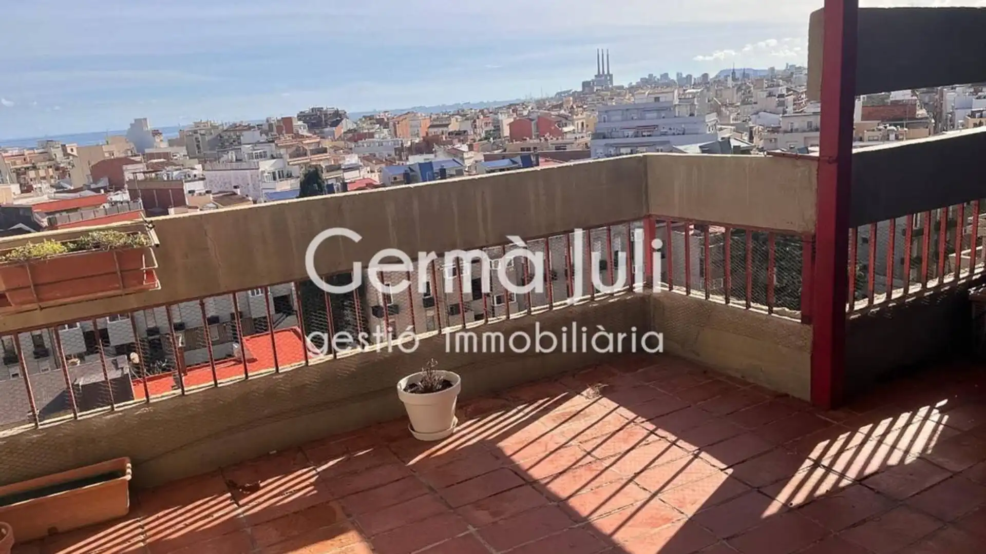 Exterior view of Flat for sale in Badalona  with Air Conditioner, Heating and Parquet flooring