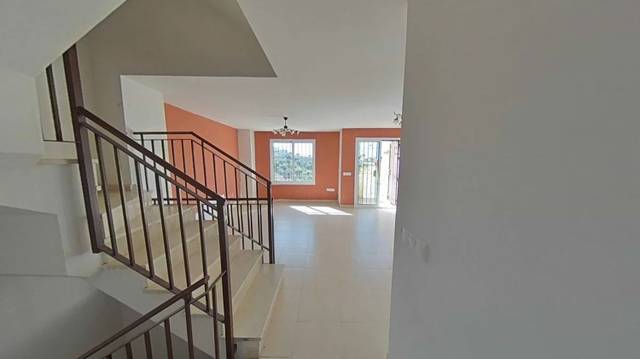 Casa-chalet en Venta en Almayate