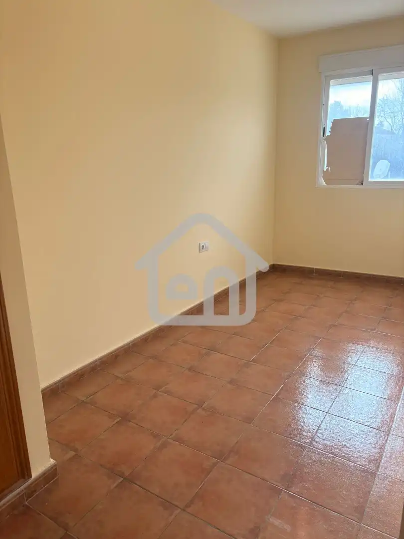 Einfamilien-Reihenhaus zum Verkauf in Requena mit Terrasse