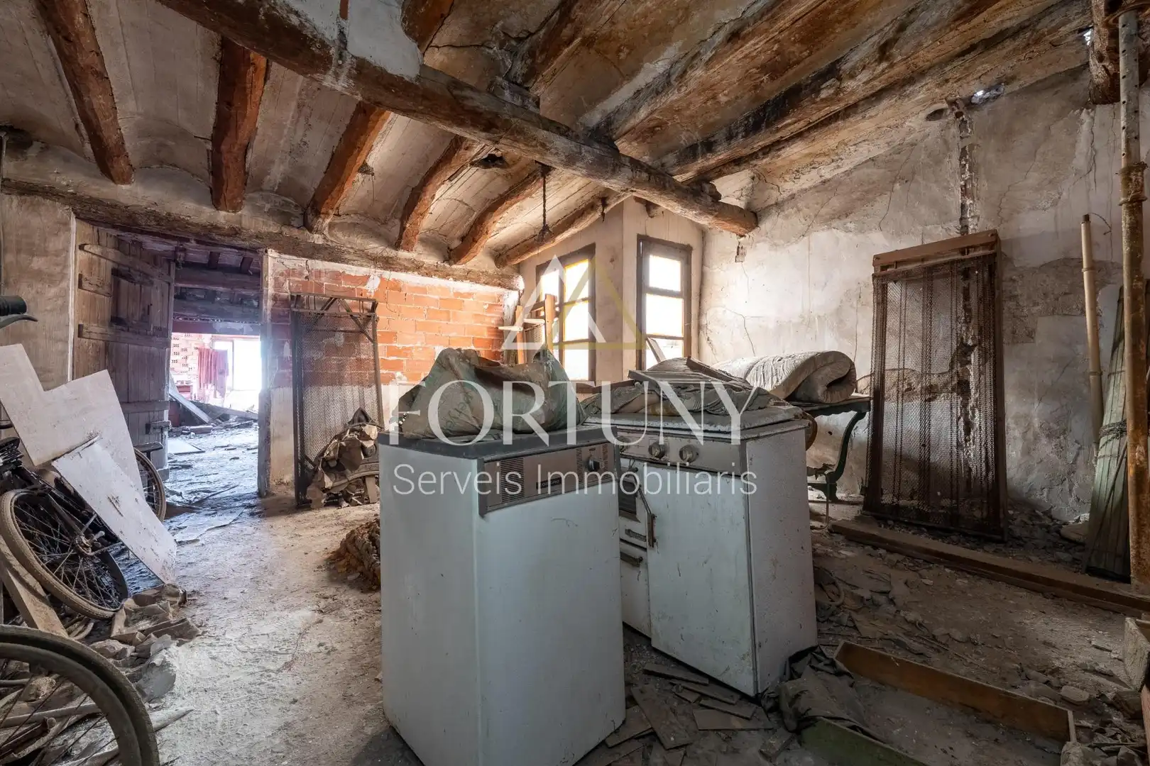 Edificio en venta en TORRES JORDI, L'Espluga de Francolí