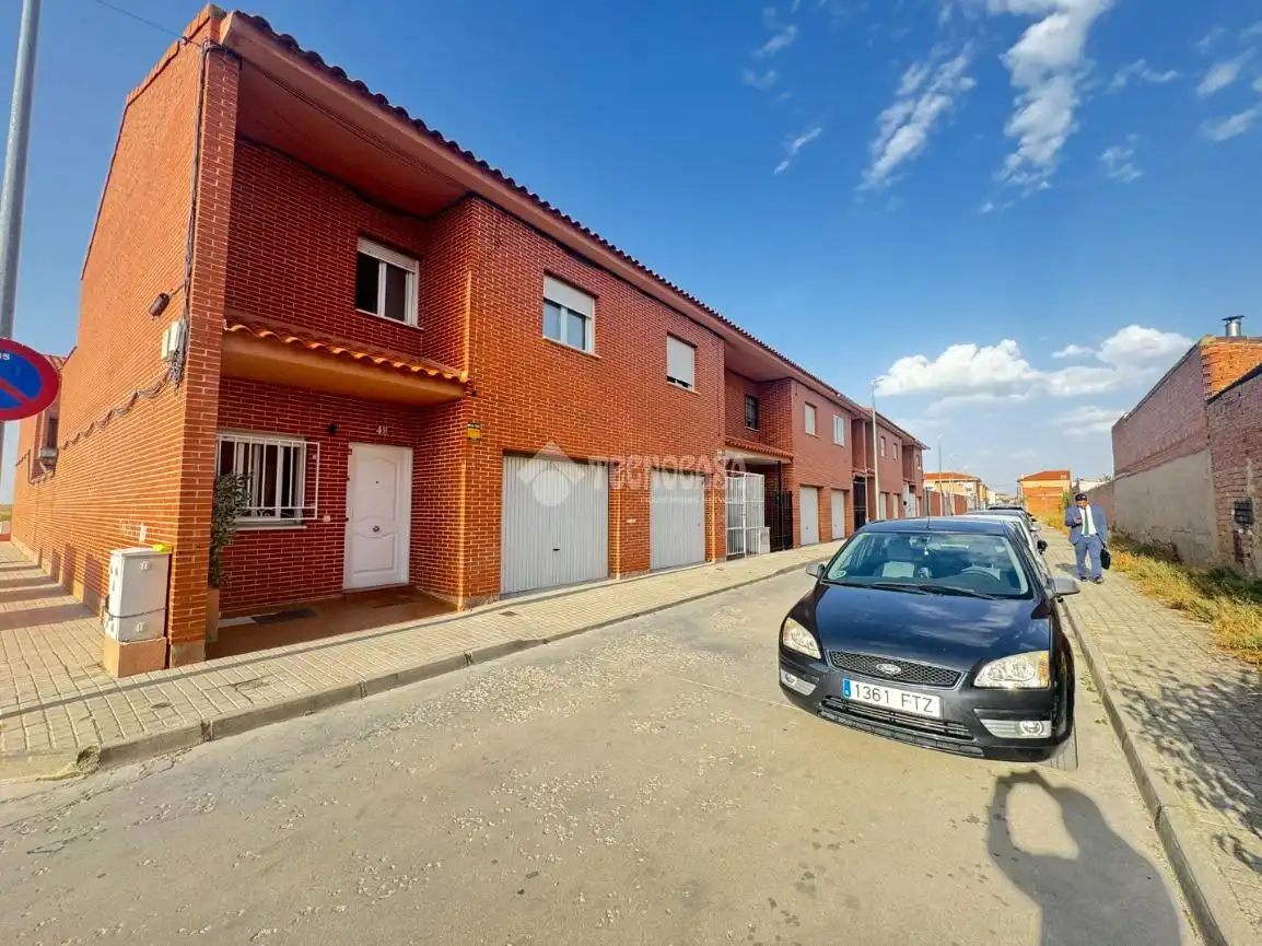 Casa pareada en venta en Yepes