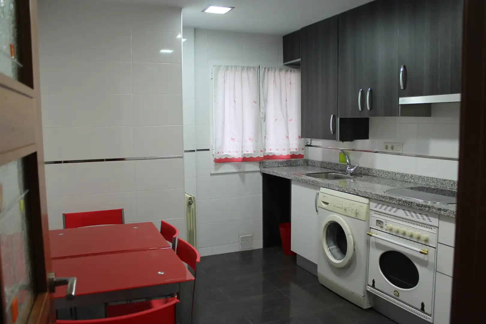 Küche von Wohnung zum Verkauf in Mieres (Asturias) mit Heizung, Abstellraum und Möbliert