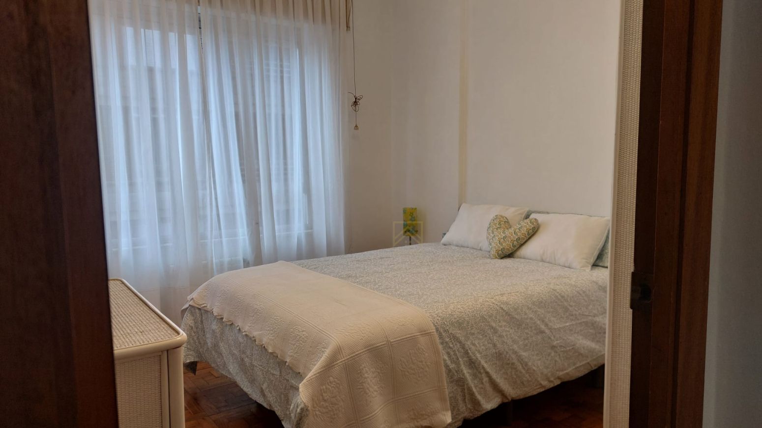 Habitación de Piso de alquiler en Torrelavega  con Calefacción, Parquet y Balcón