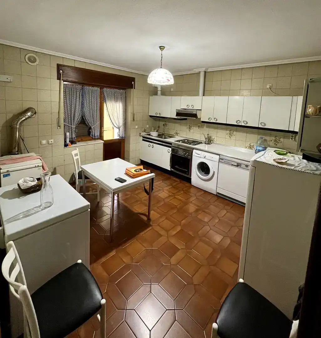 Cuina de Casa adosada en venda en Villafáfila amb Jardí privat, Parquet i Traster