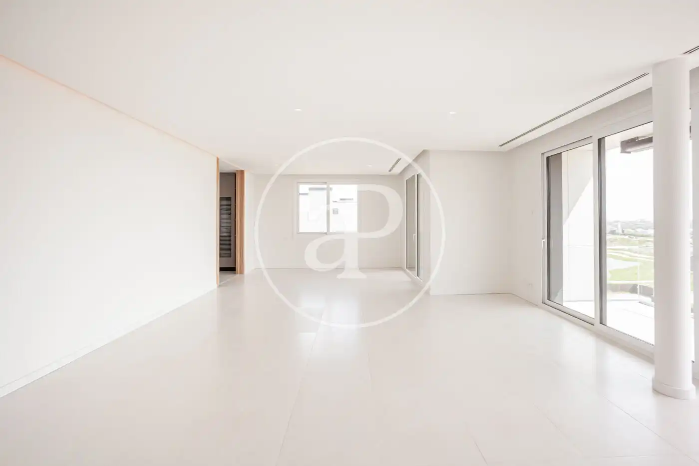 Living room of Flat for rent in Pozuelo de Alarcón  with Air Conditioner, Heating and Private garden