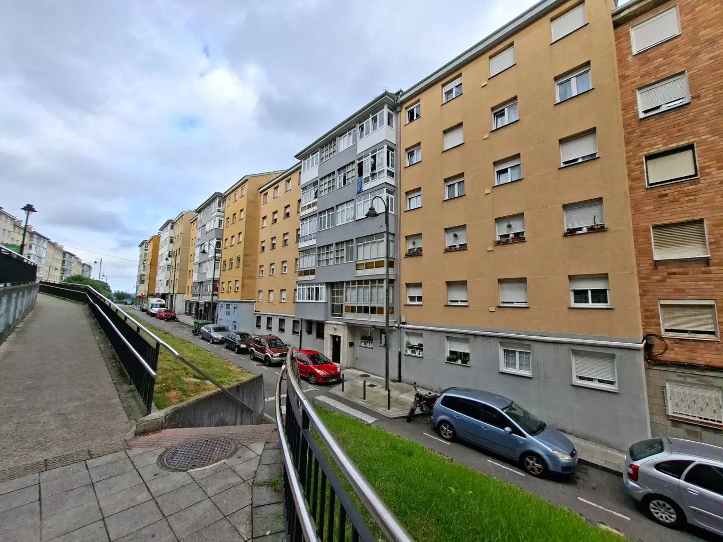 Exterior view of Flat for sale in Avilés  with Heating, Terrace and Furnished