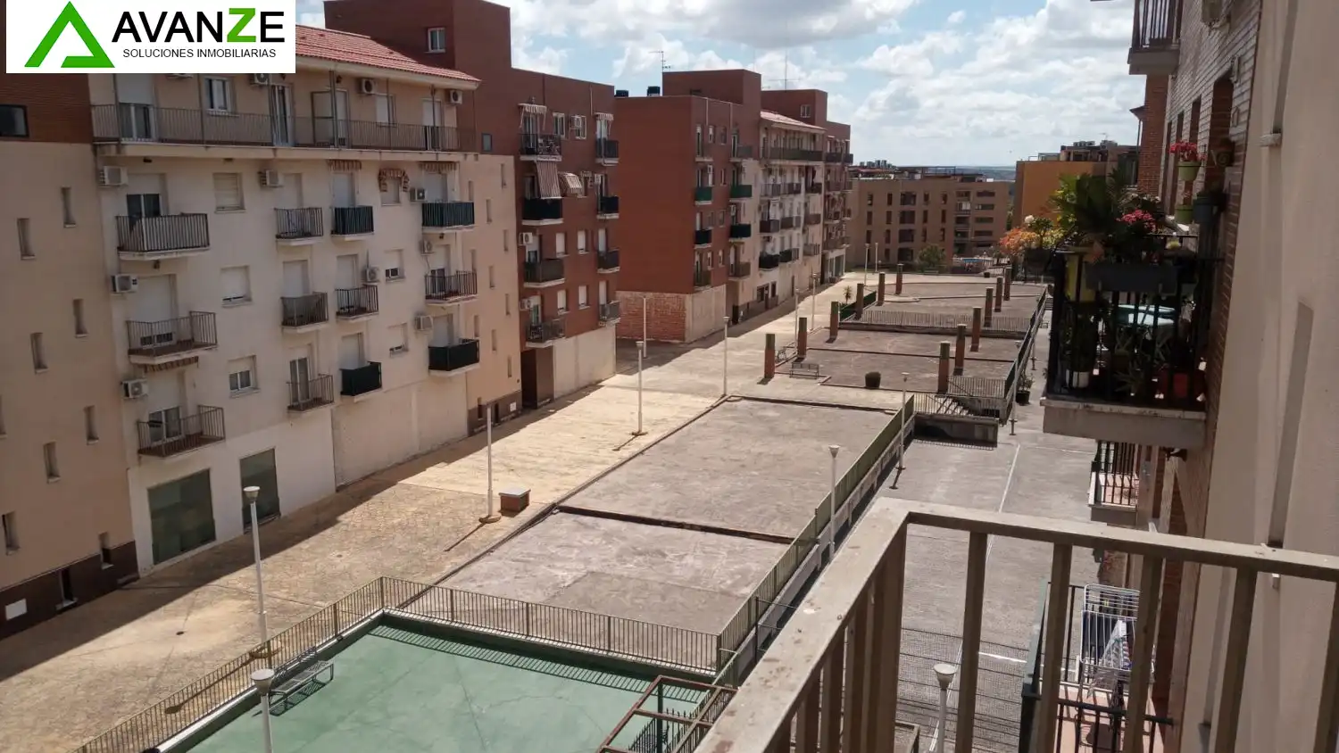 Vista exterior de Piso en venta en Mérida con Calefacción y Trastero