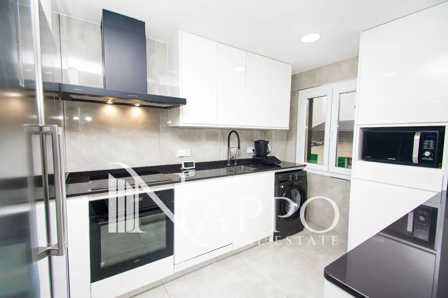 Kitchen of Flat for sale in  Palma de Mallorca  with Air Conditioner, Heating and Terrace