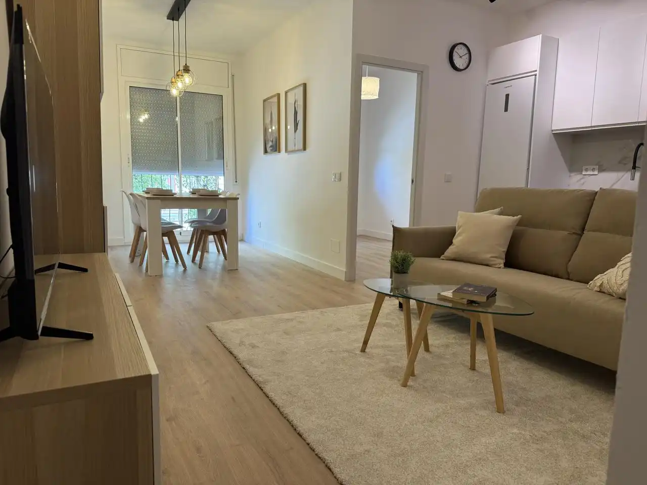Living room of Flat for sale in Terrassa  with Air Conditioner, Parquet flooring and Furnished