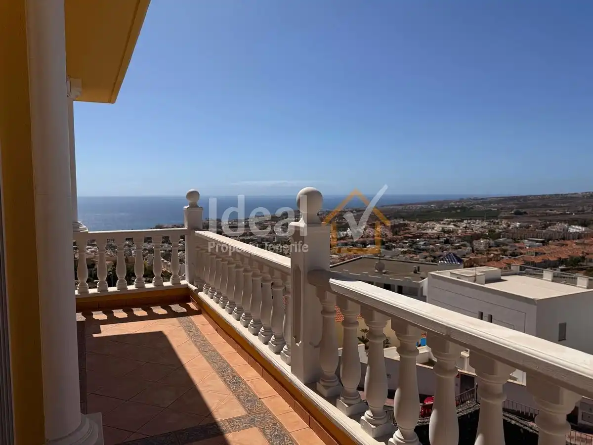 Detached house with pool for sale in Costa Adeje, imagen 16