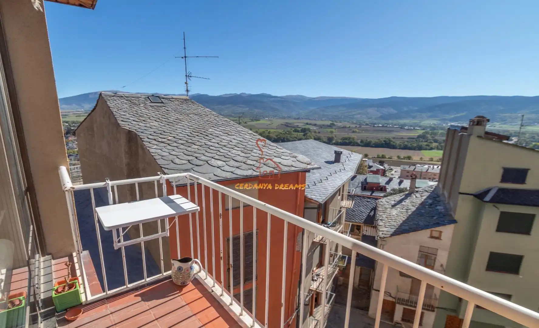 Piso con balcón en venta en Carrer Abat Oliba 6, imagen 2
