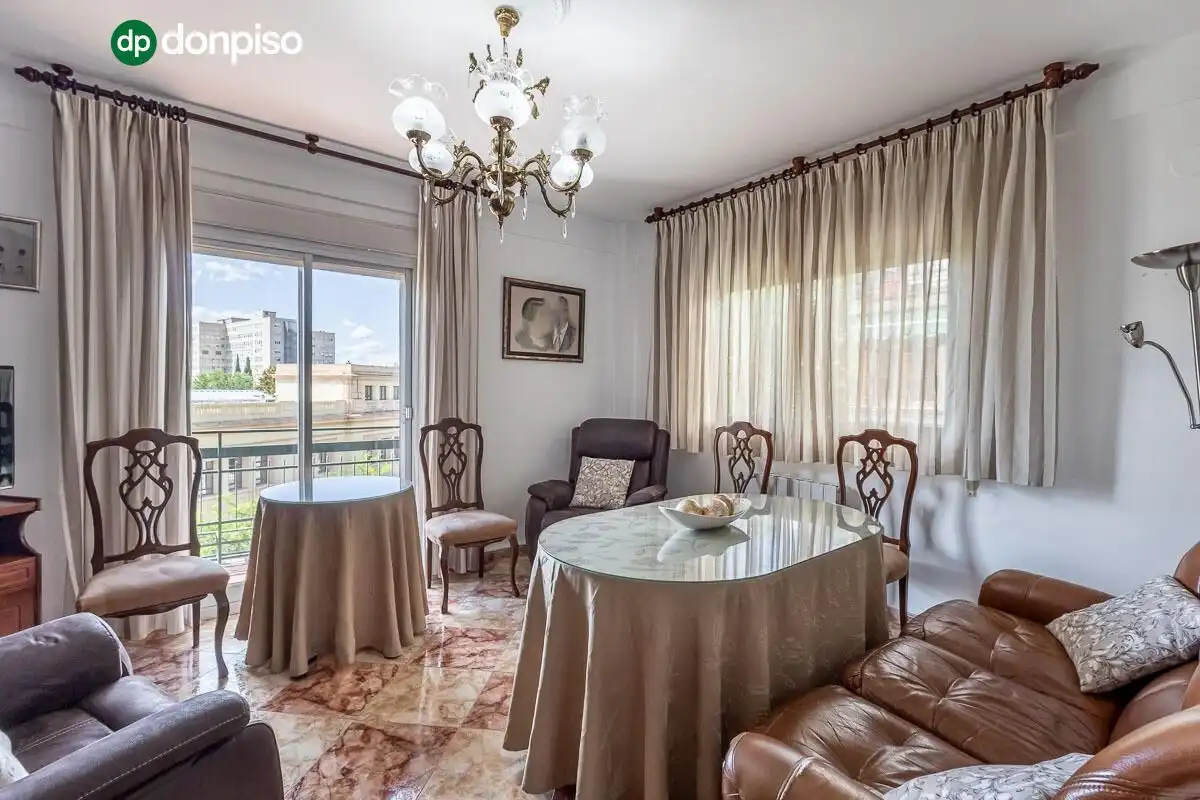 Sala de estar de Piso en venta en Granada con Aire acondicionado, Calefacción y Terraza