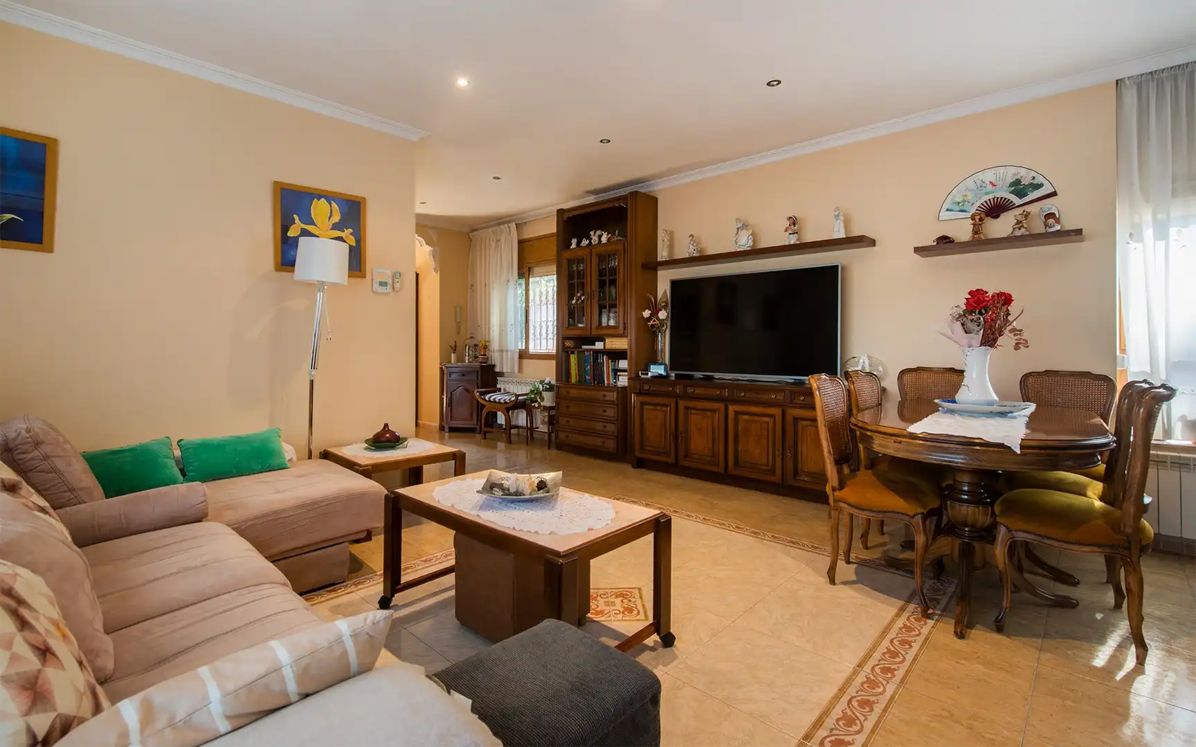 Sala d'estar de Casa o xalet en venda en Argentona amb Calefacció, Jardí privat i Terrassa