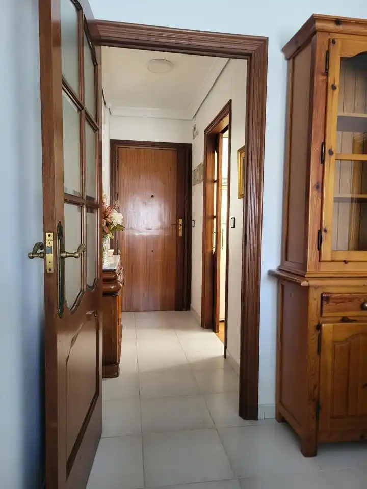Flat for rent in Carretera de Cádiz