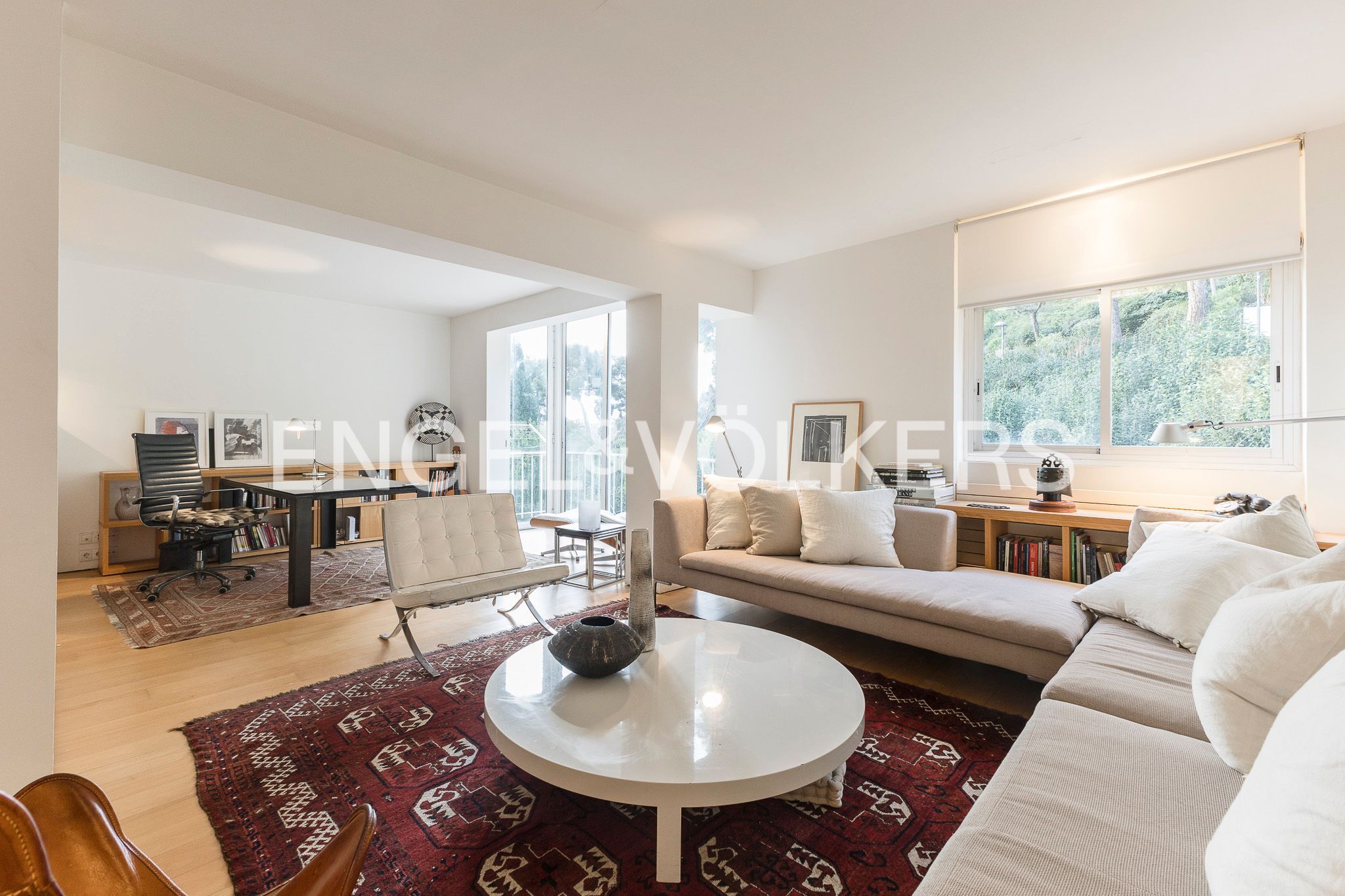 Exterior view of Flat to rent in  Barcelona Capital  with Heating, Parquet flooring and Furnished