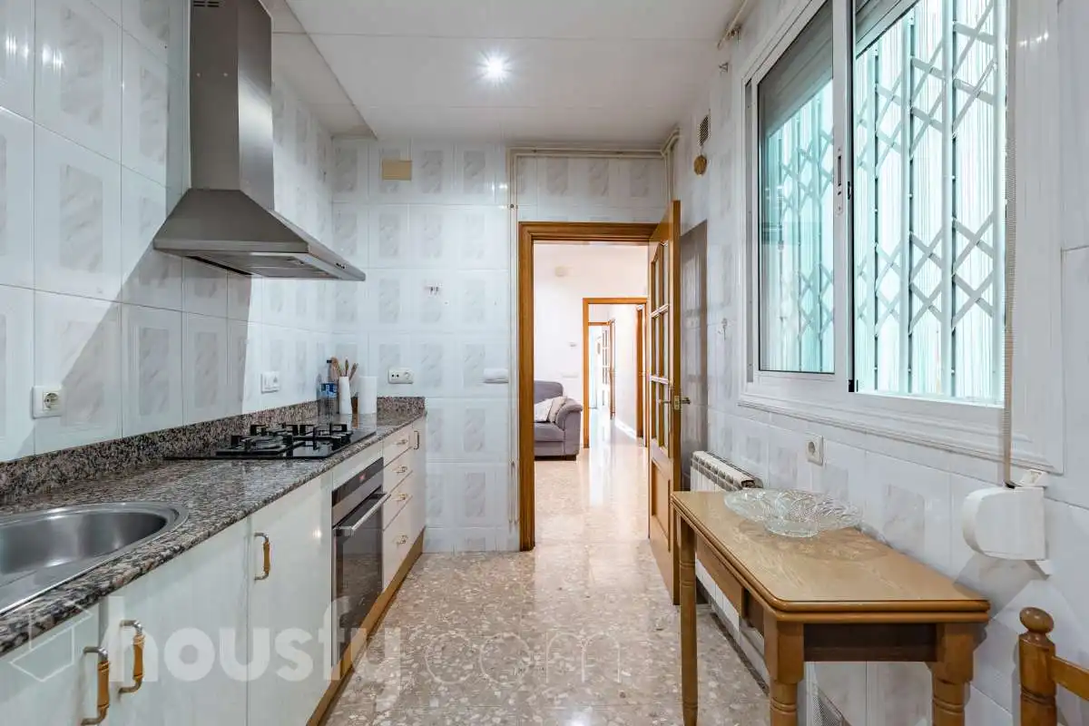 Cocina de Casa o chalet en venta en Sabadell con Calefacción, Terraza y Trastero
