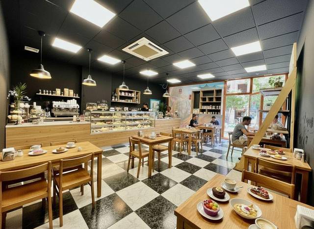 Local comercial en Venta en De Fernando El Católico en Gaztambide