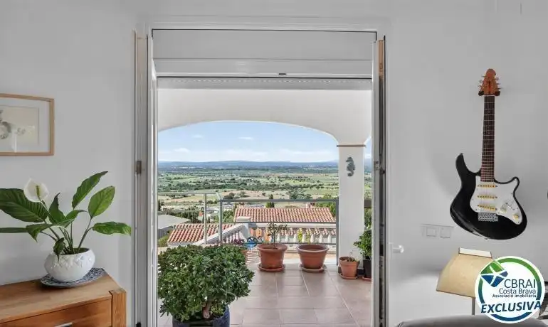 House with pool for sale in Carrer Carrer Bèlgica 174, imagen 12