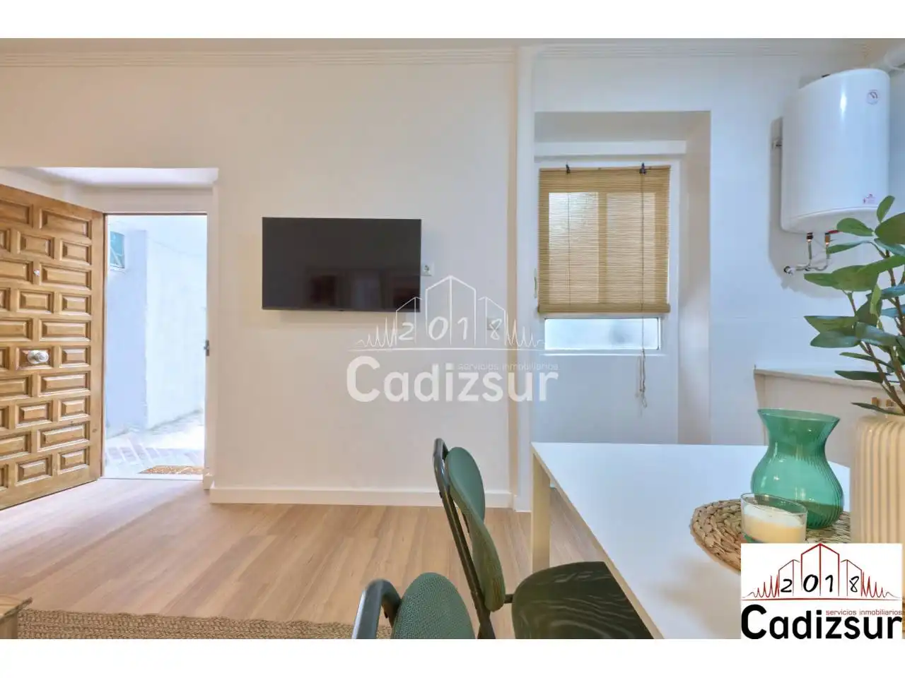Sala de estar de Piso en venta en Cádiz con Trastero y Amueblado