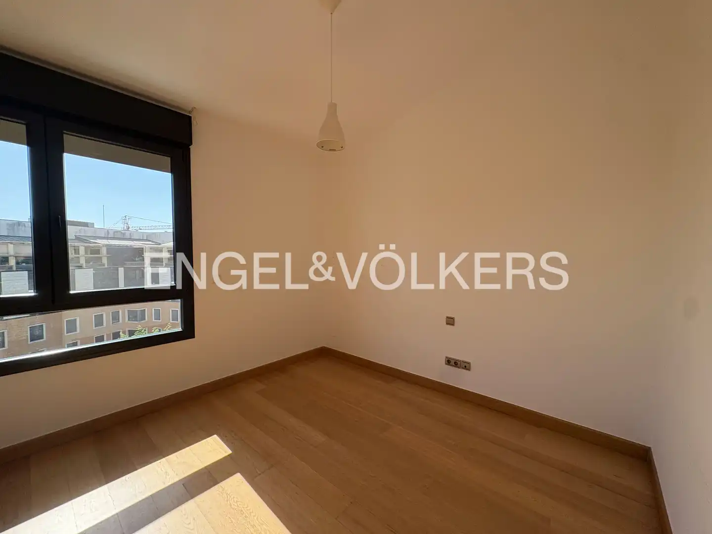 Balcony of Attic for rent in Sevilla  with Air Conditioner, Heating and Private garden