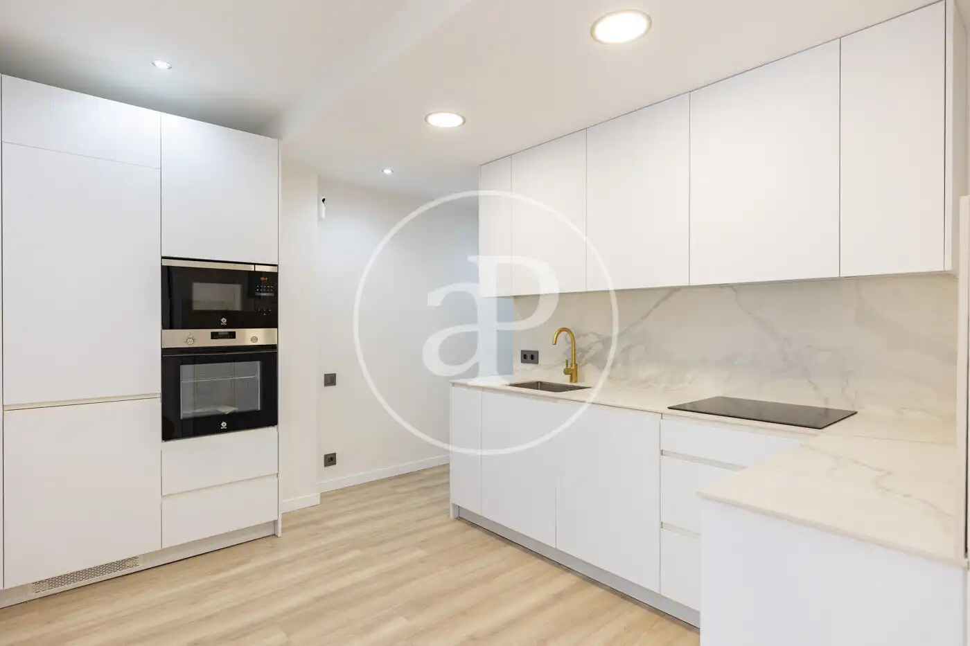 Appartement avec terrasse à vendre à Carrer de València, imagen 6